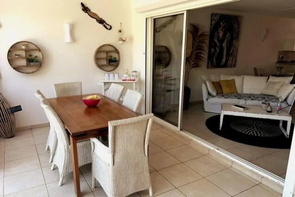 Tisucrier Orient Bay Ocean Front Appartement